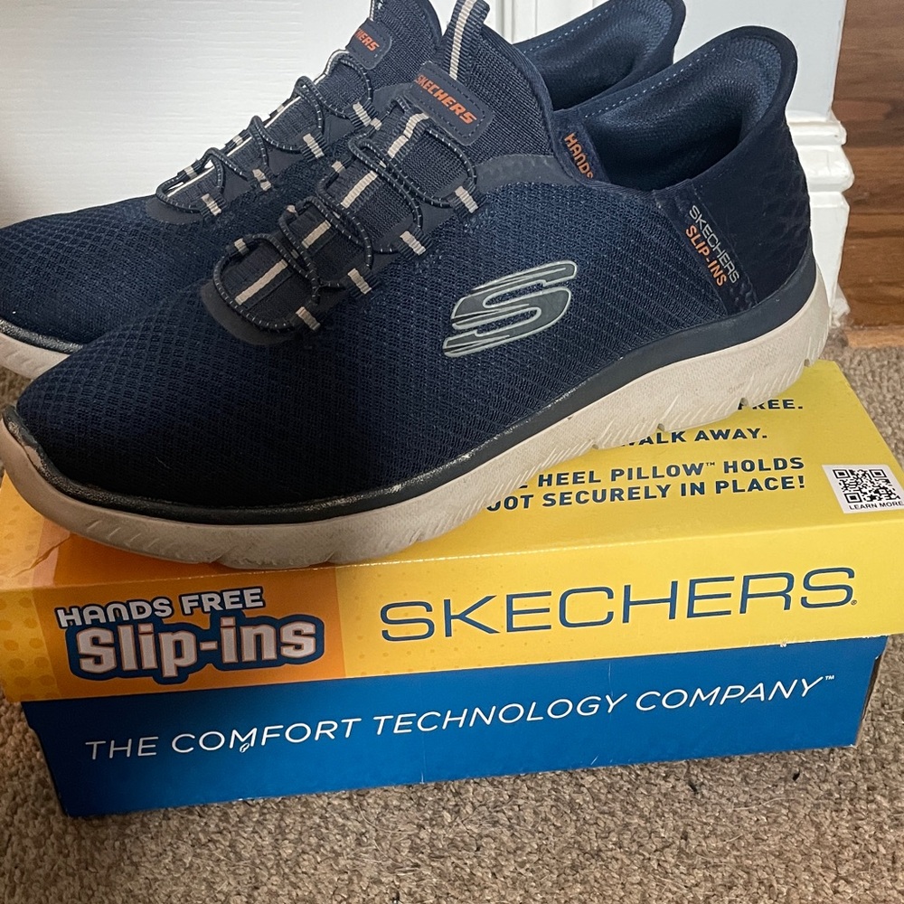 Skechers Men's Navy Slip-On Walking Sneakers with Gray Logo